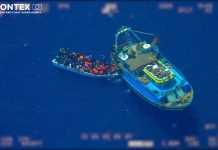 Frontex Detects Mother Boat Smuggling People