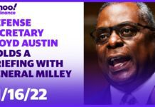 Defense Secretary Lloyd Austin Holds a Briefing with General Milley, 16 November 2022