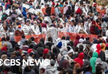 Questions rise over new Texas immigration law as border sees spike in migrants, 21 December 2023