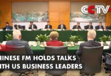 Chinese FM Holds Talks with US Business Leaders, 29 October 2023