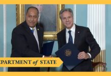 Secretary Blinken at a Joint Statement Signing Ceremony with Niue Premier Dalton Tagelagi, 25 September 2023