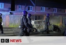 Thousands of UK police ready as rioters warned they will be dealt with quickly, 7 August 2024