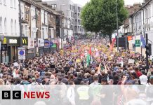 Anti-racism protests take place across England after violent unrest, 8 August 2024