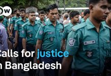 Bangladesh students patrol Dhaka after police flee, 19 August 2024